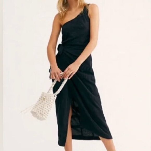 Free People Dresses & Skirts - Free People -  Black Midi Dress with Front Tie